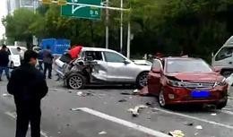 南京四桥车祸最新爆料,事故原因及伤亡情况深度解析